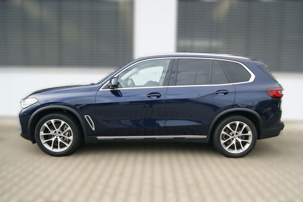 BMW X5 2021