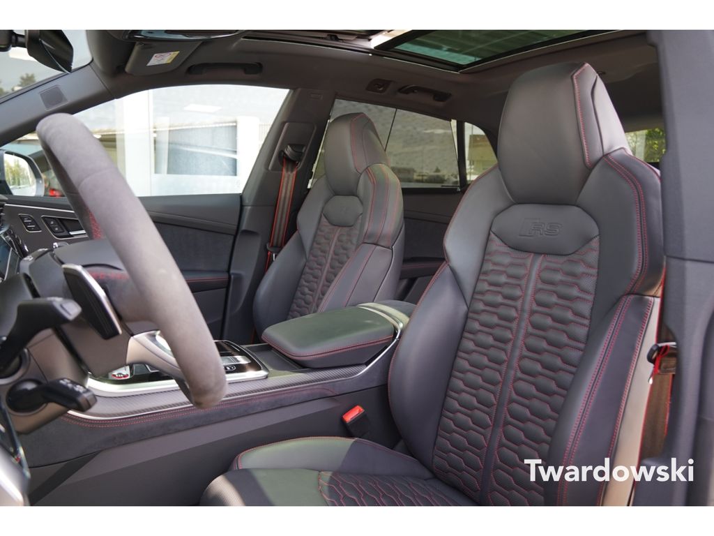 Audi RSQ8 2024