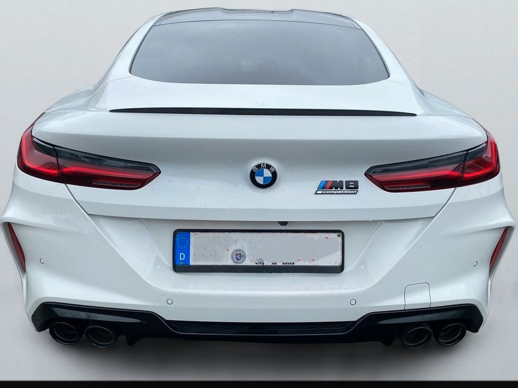 BMW M8 2023