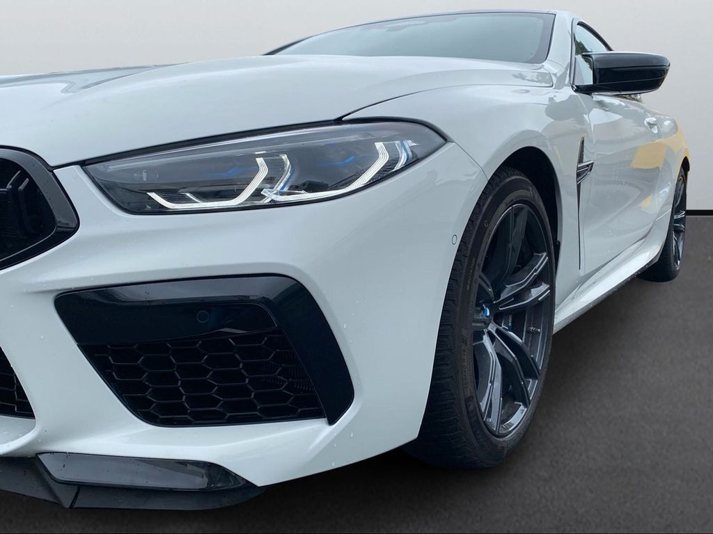 BMW M8 2023