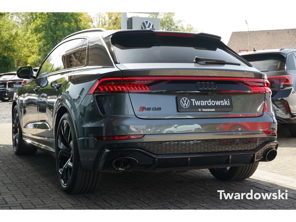 Audi RSQ8 2024