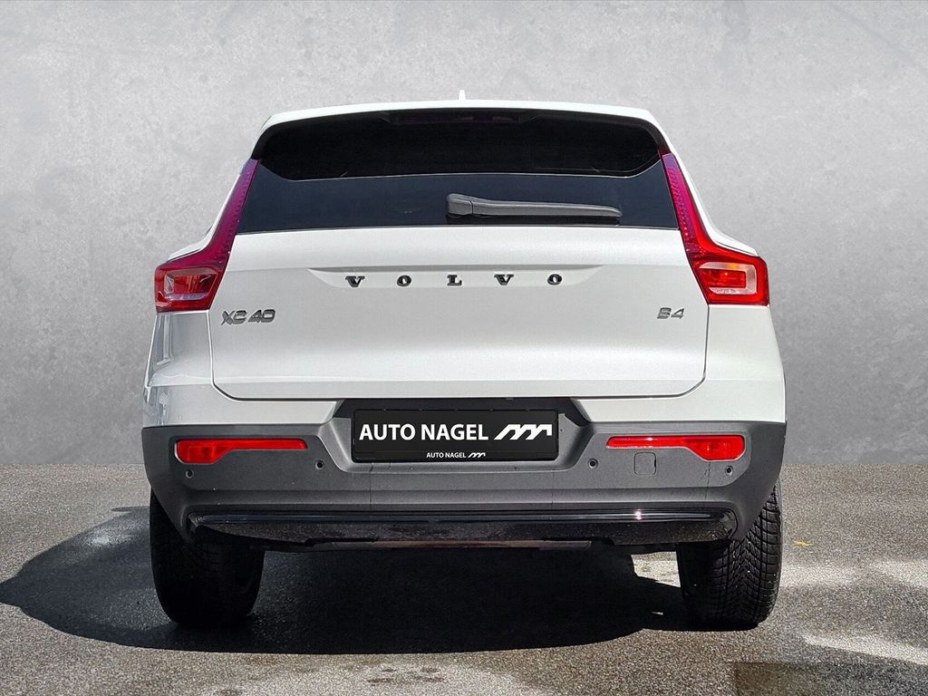 Volvo XC40 2025