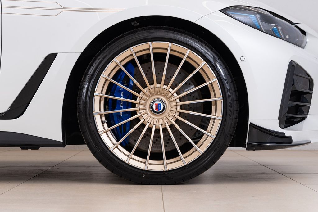ALPINA B4