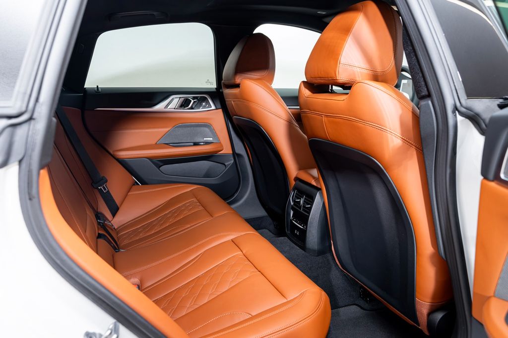 ALPINA B4
