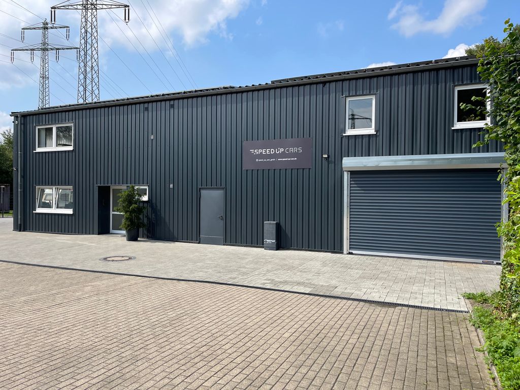 Aston Martin V8 Vantage 2021