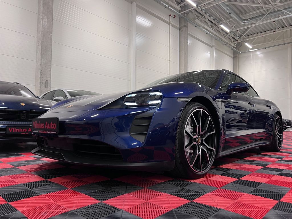 Porsche Taycan 2024