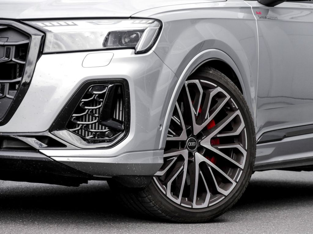 Audi SQ7 2025