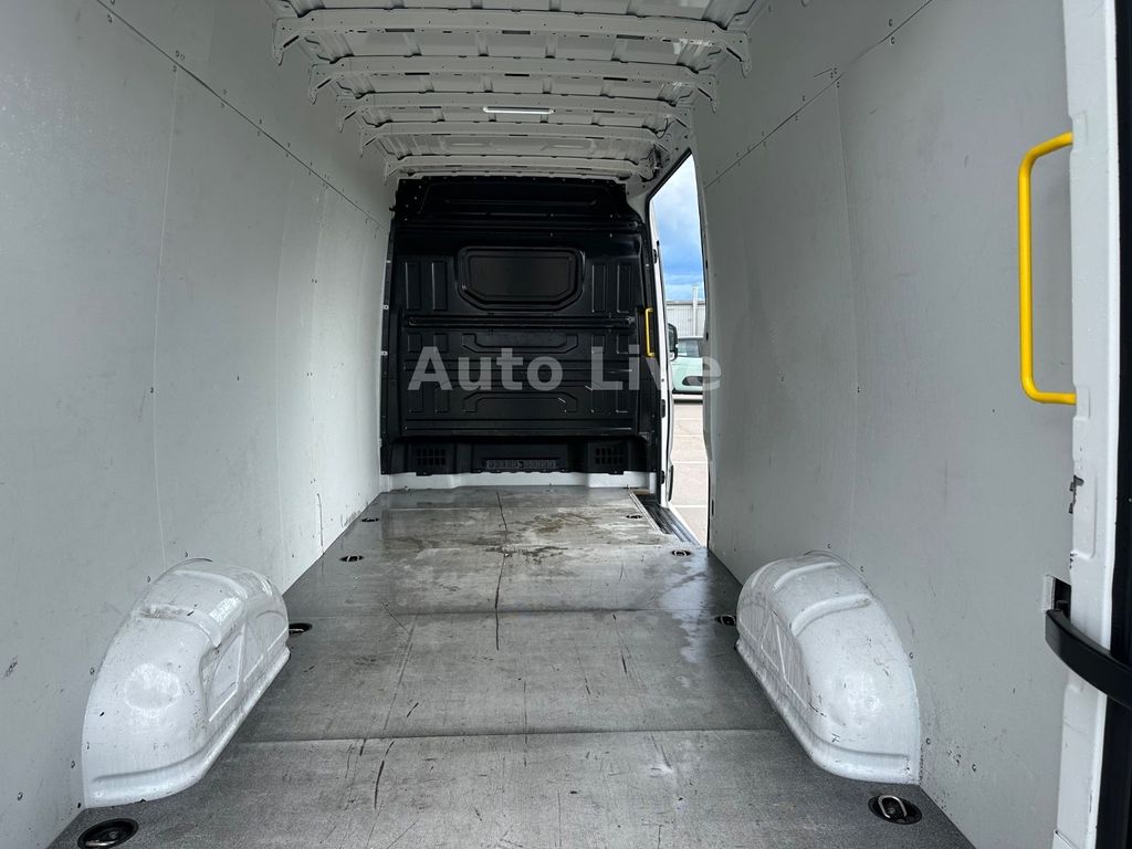 Volkswagen Crafter 2024