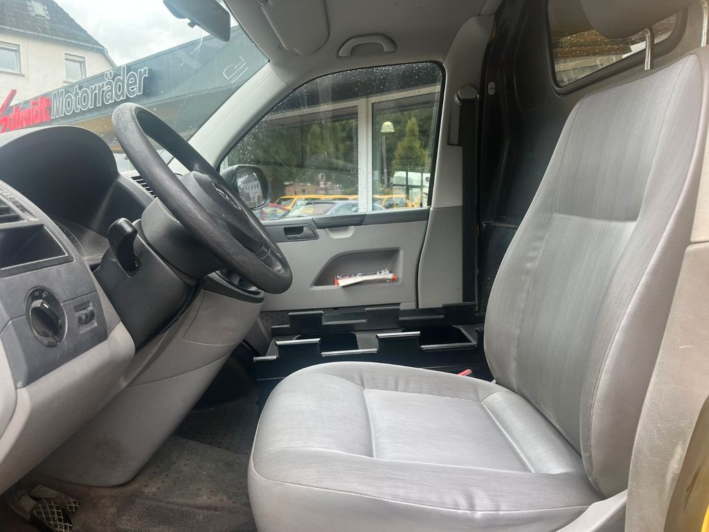 Volkswagen T5 Transporter 2012