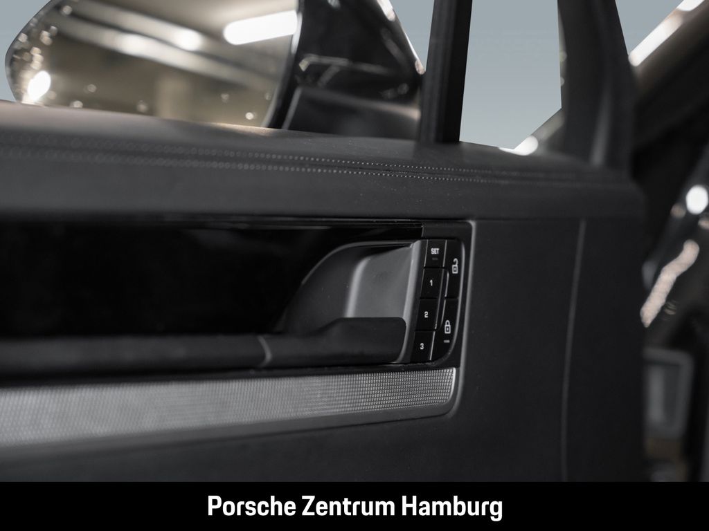 Porsche Cayenne 2025