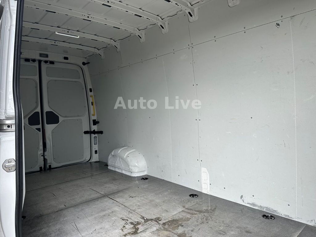 Volkswagen Crafter 2024