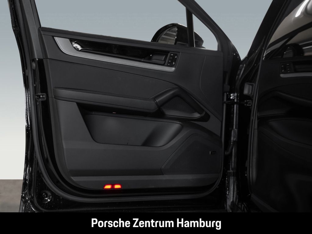 Porsche Cayenne 2025