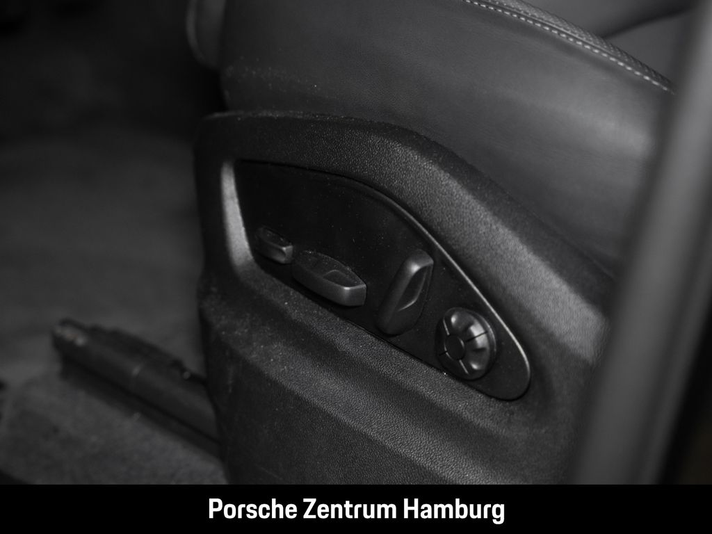 Porsche Cayenne 2025