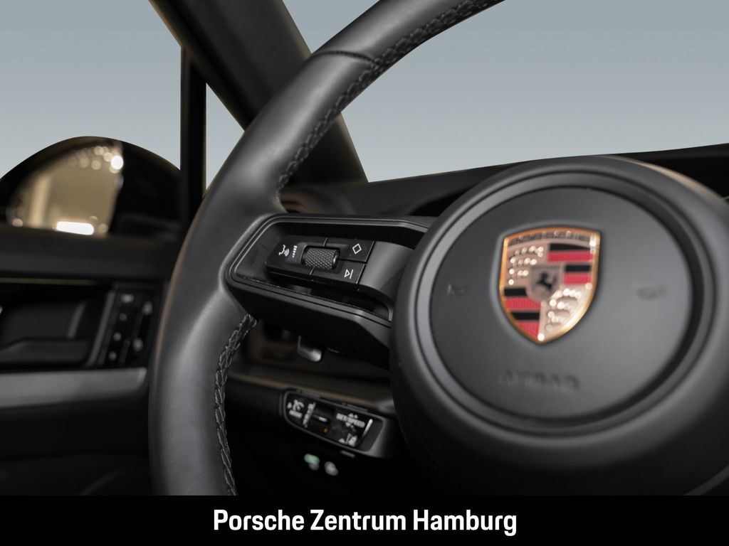 Porsche Cayenne 2025