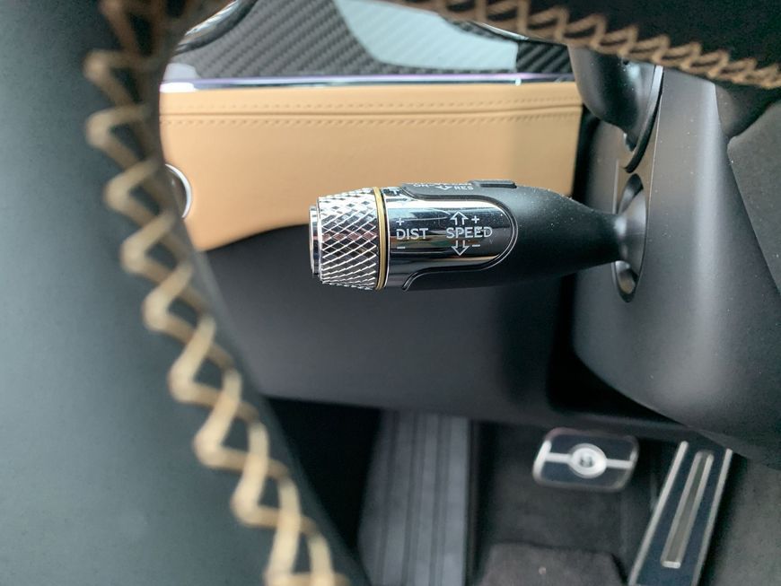 Bentley Continental GTC 2023