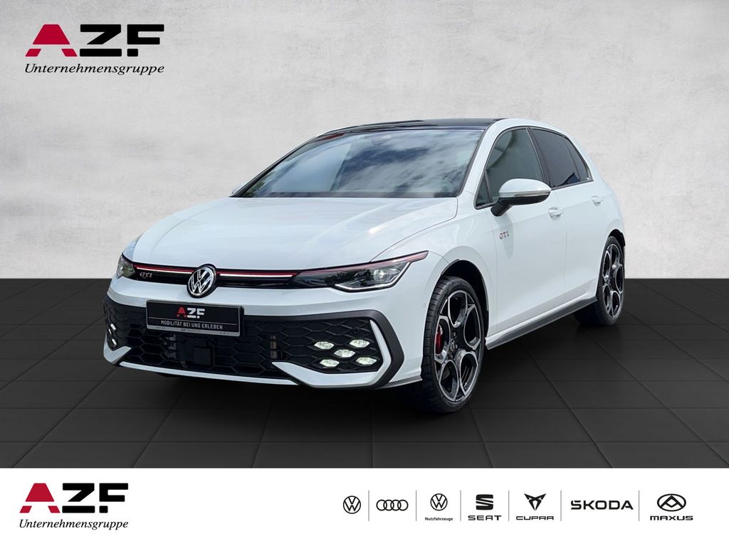 Volkswagen Golf 2025