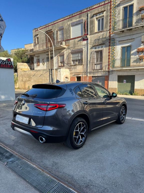 Alfa Romeo Stelvio 2019