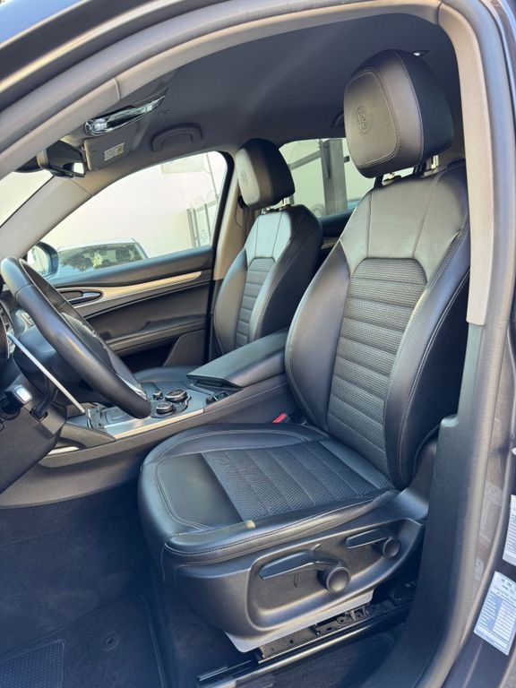 Alfa Romeo Stelvio 2019