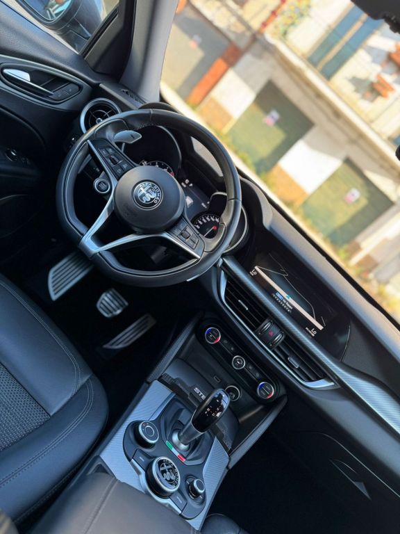 Alfa Romeo Stelvio 2019