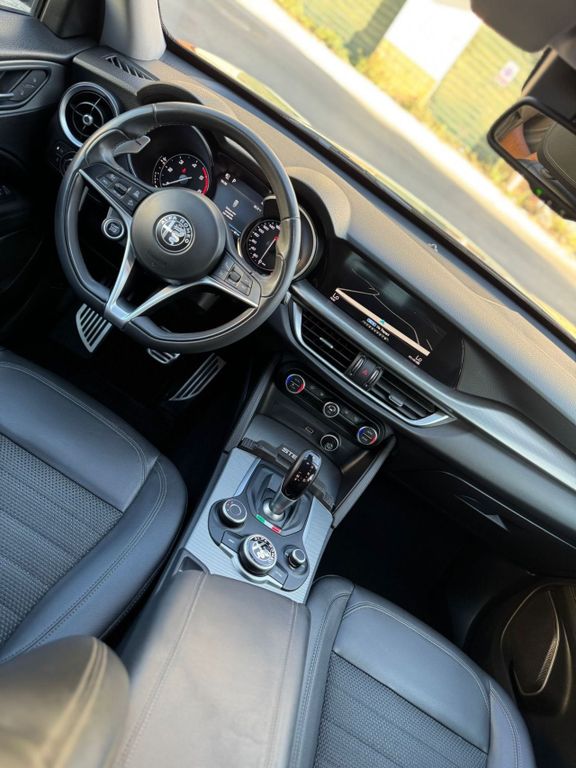 Alfa Romeo Stelvio 2019