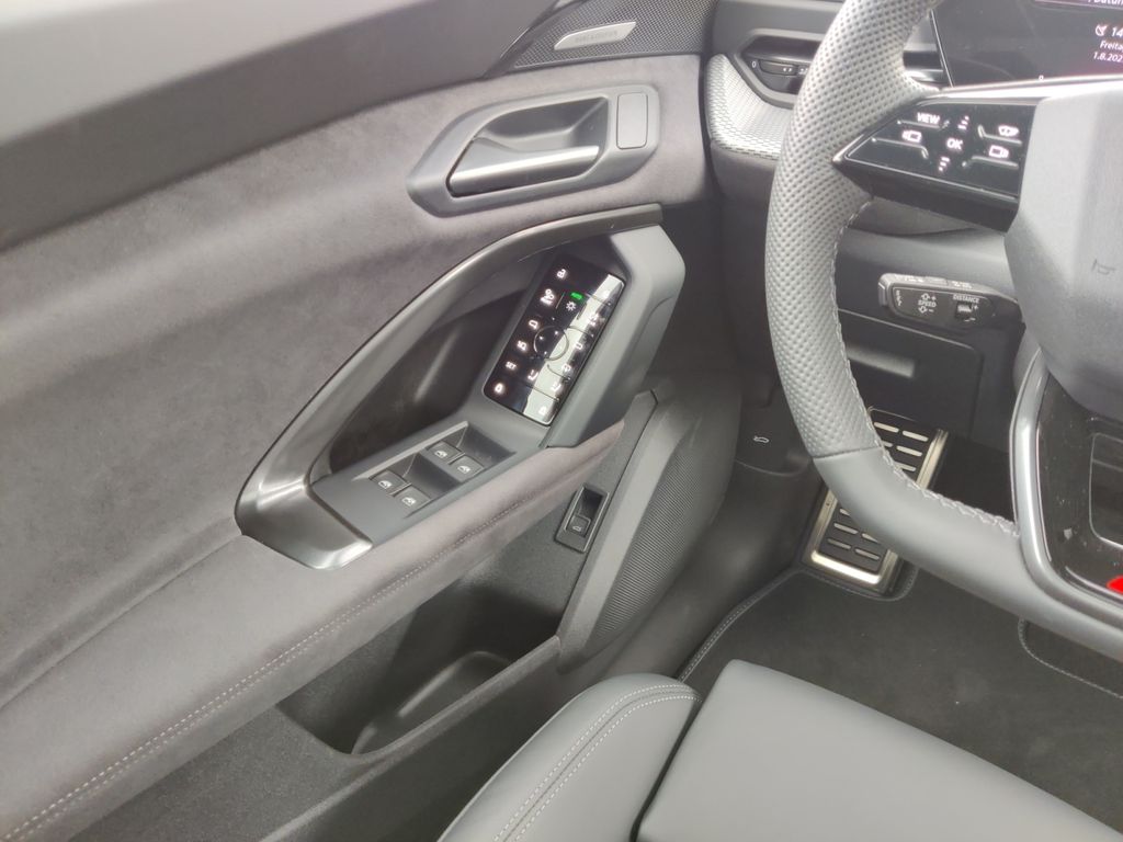 Audi SQ5 2025