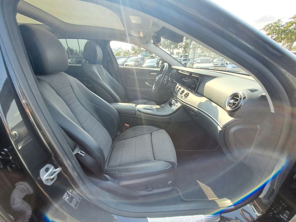 Mercedes-Benz E 300 2021