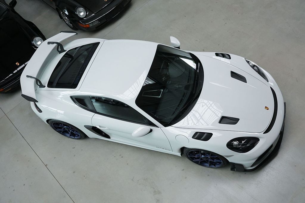 Porsche Cayman 2025