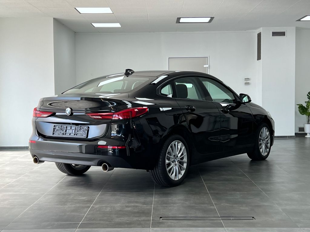 BMW 220 2021