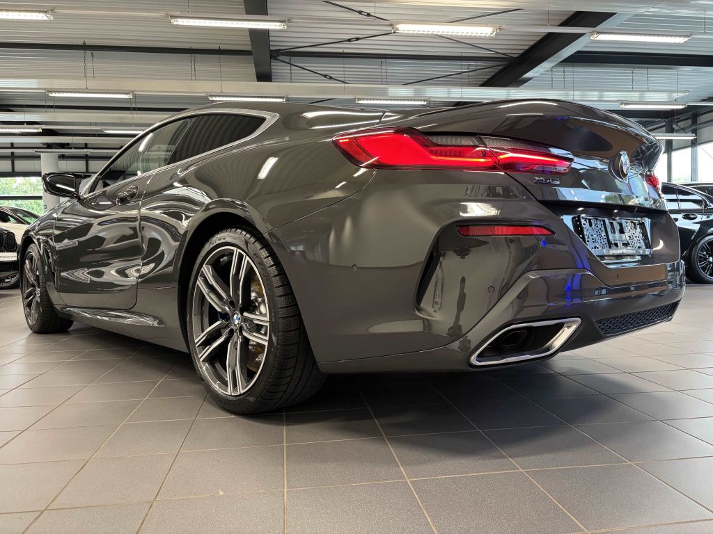 BMW M850 2025