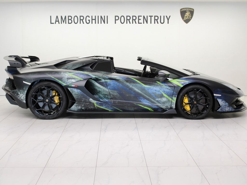 Lamborghini Aventador 2022