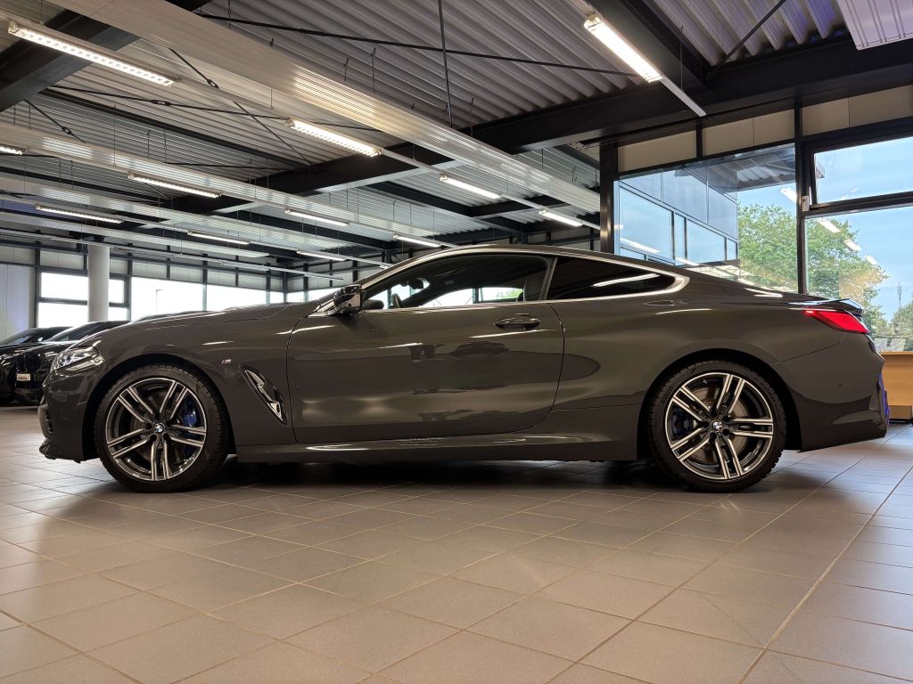 BMW M850 2025
