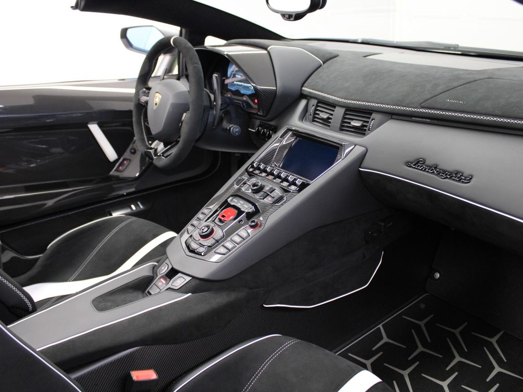 Lamborghini Aventador 2022