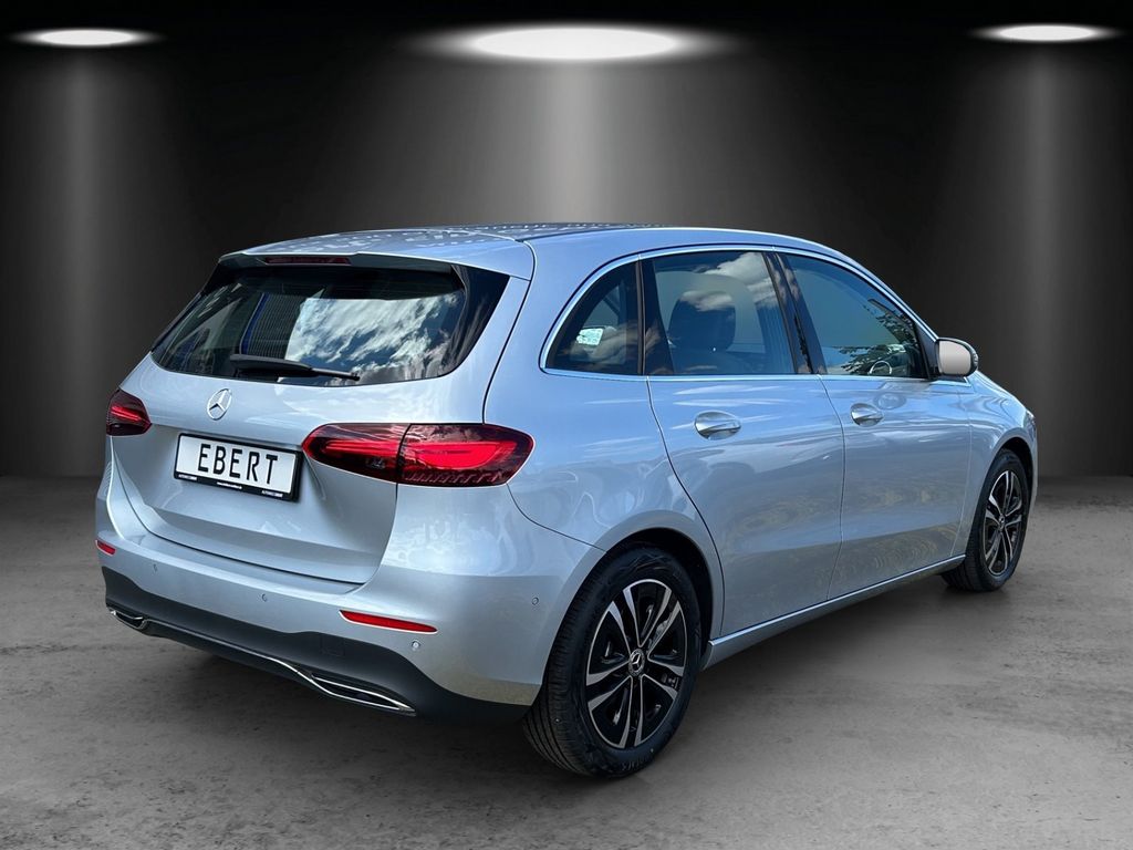 Mercedes-Benz B 220 2024