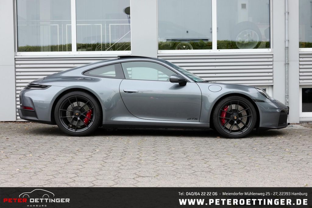 Porsche 992 2025