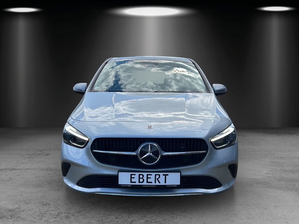 Mercedes-Benz B 220 2024