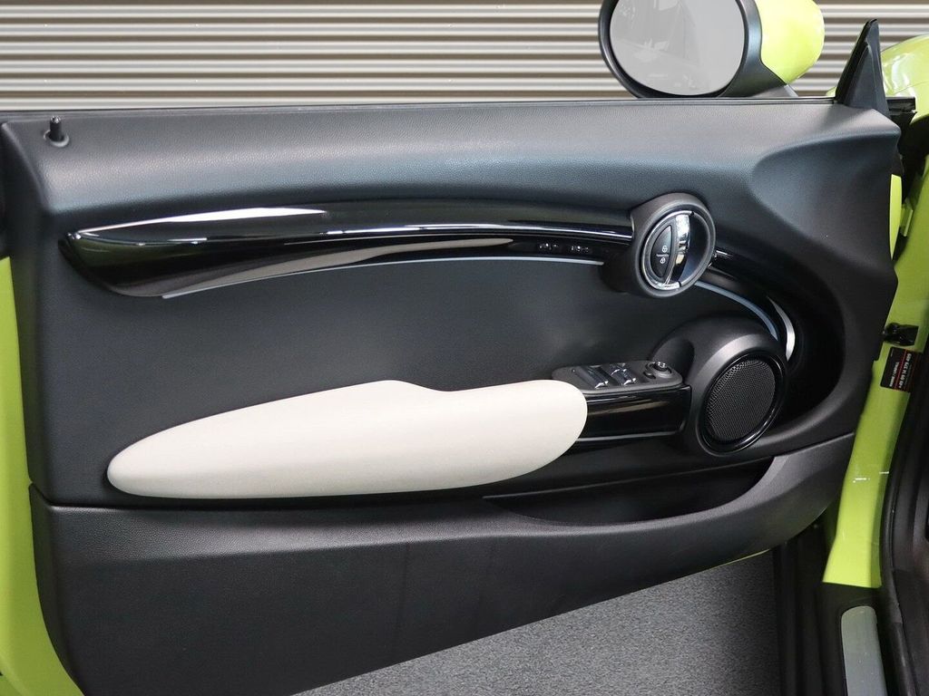 MINI One Cabrio 2022