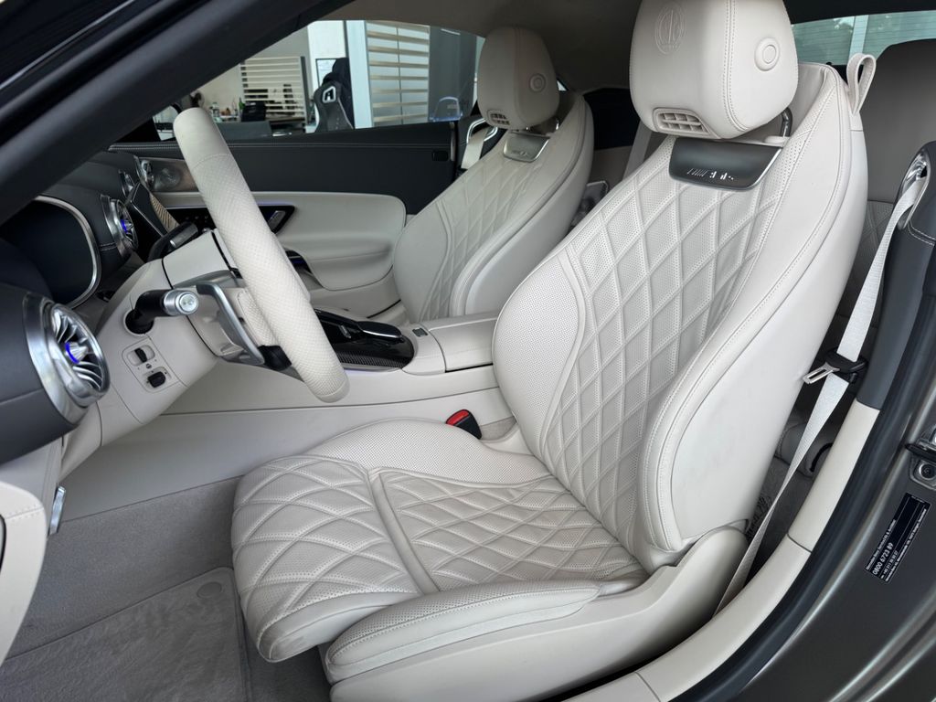 Mercedes-Benz SL 63 AMG 2025