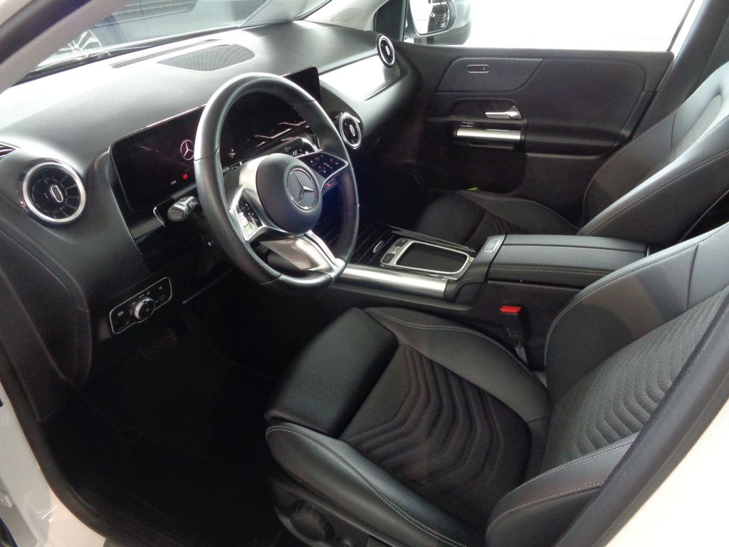 Mercedes-Benz B 250 2024