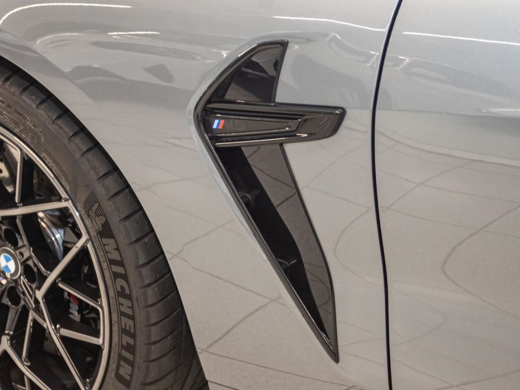 BMW M8 2025