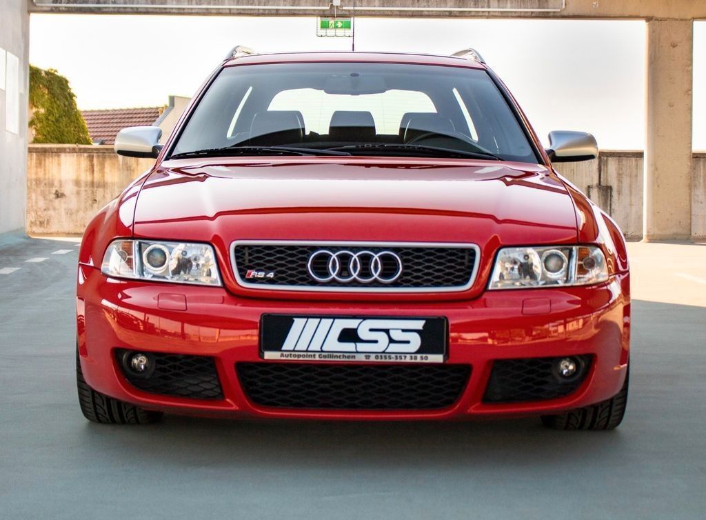 Audi RS4 2000