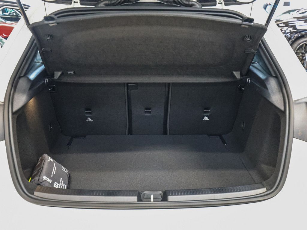 Mercedes-Benz A 180 2025
