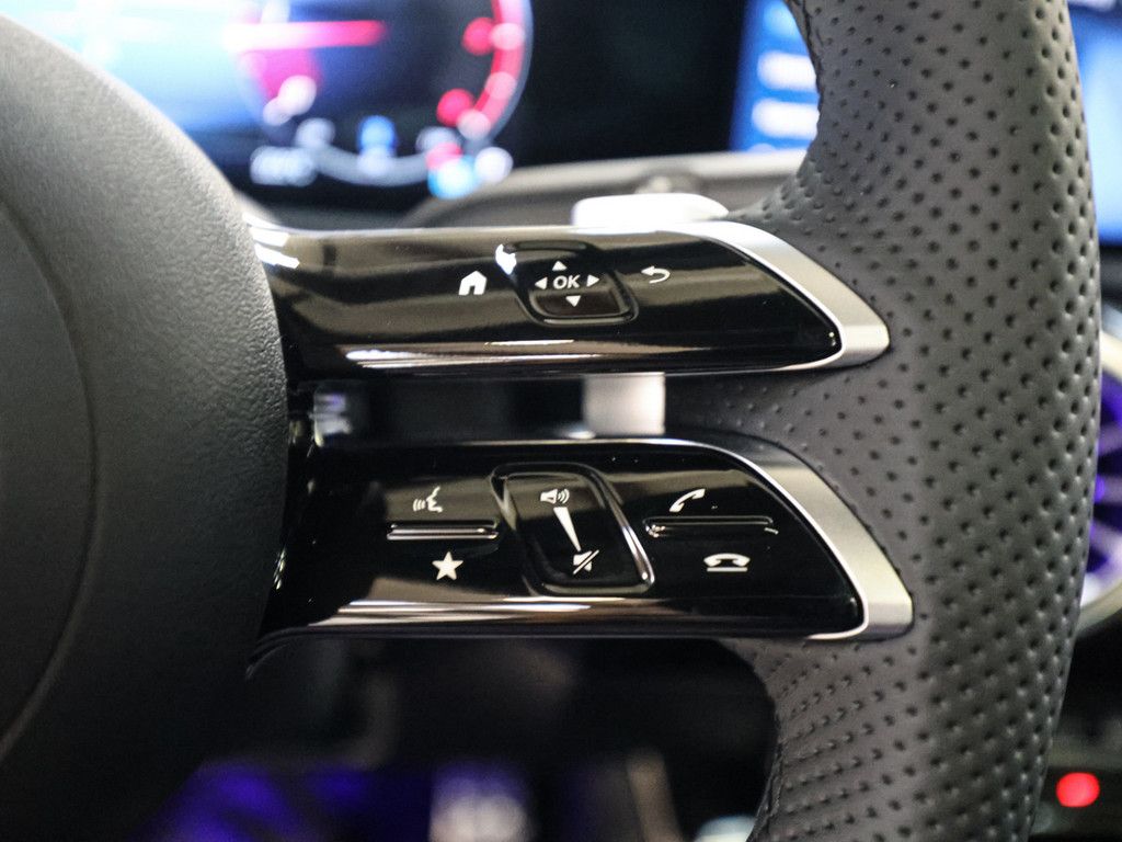 Mercedes-Benz A 180 2025