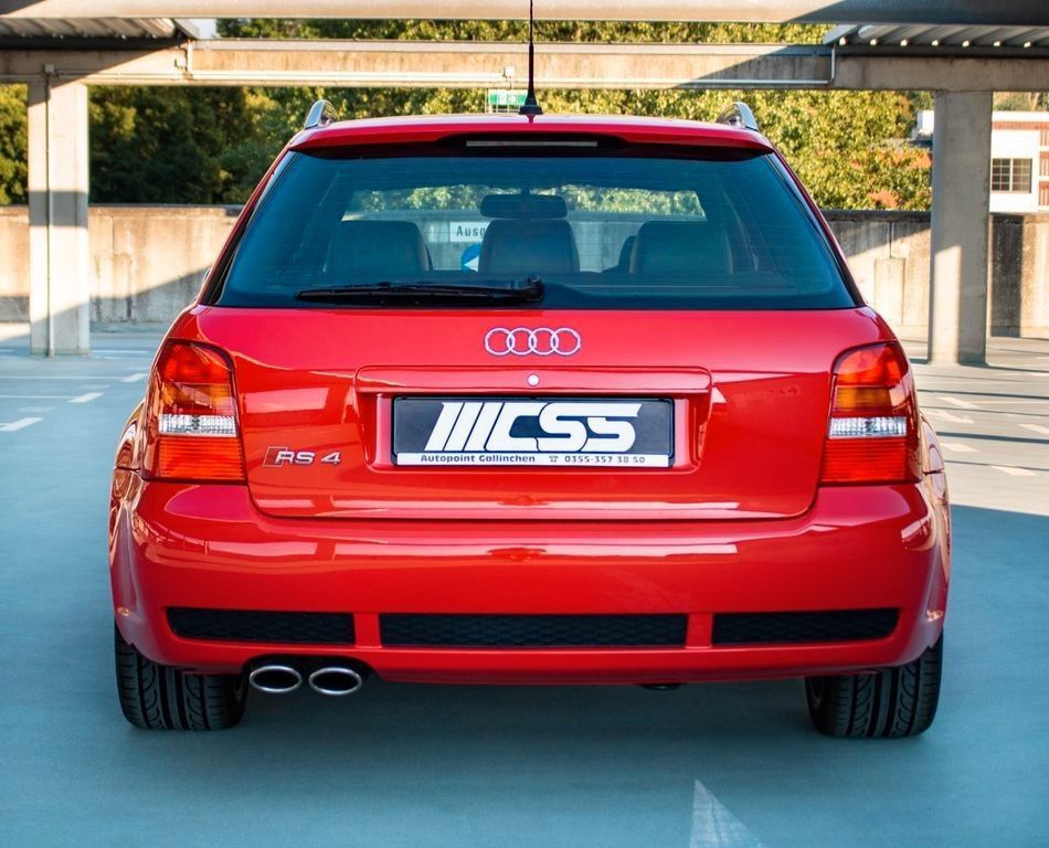 Audi RS4 2000