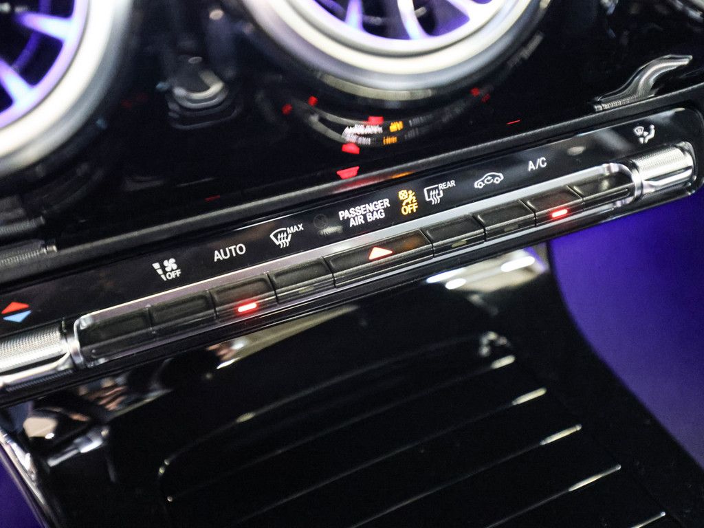 Mercedes-Benz A 180 2025