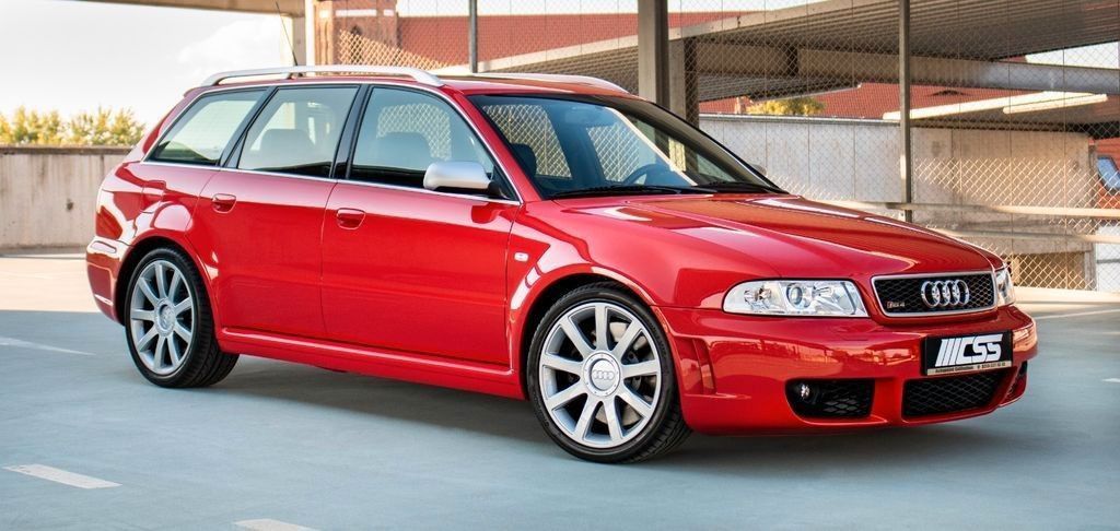 Audi RS4 2000