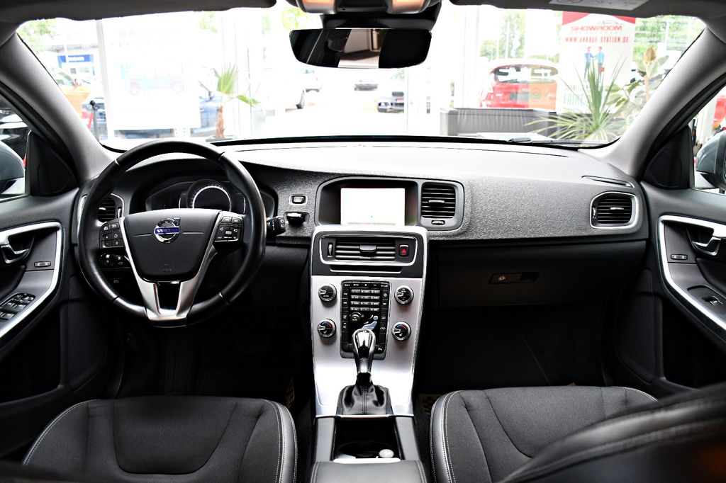 Volvo V60 2017