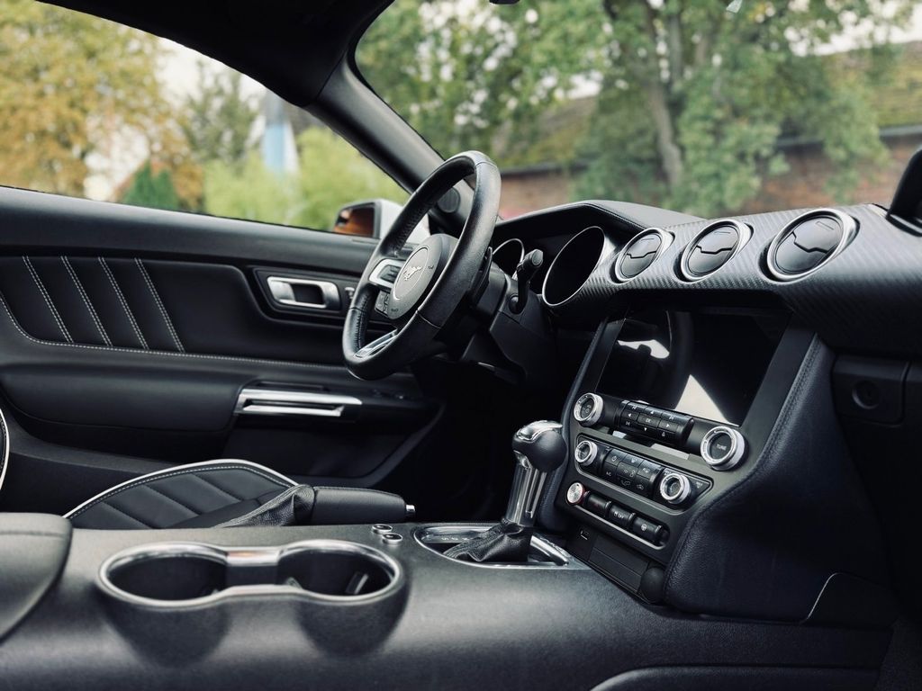 Ford Mustang 2020