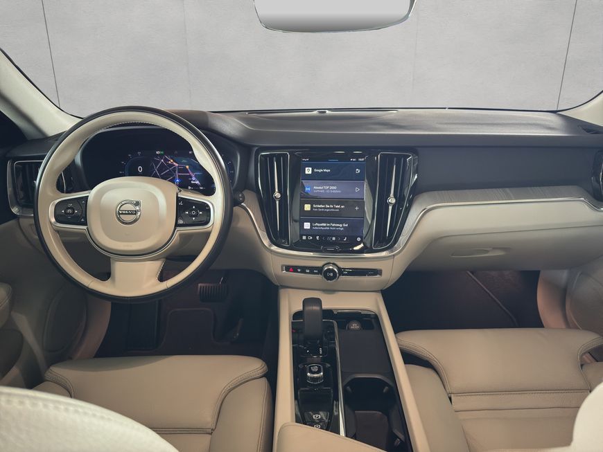 Volvo V60 Cross Country 2023