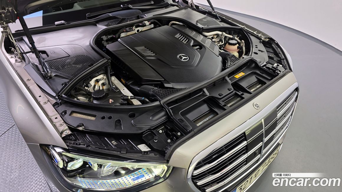 Mercedes-Benz S-Class 2022