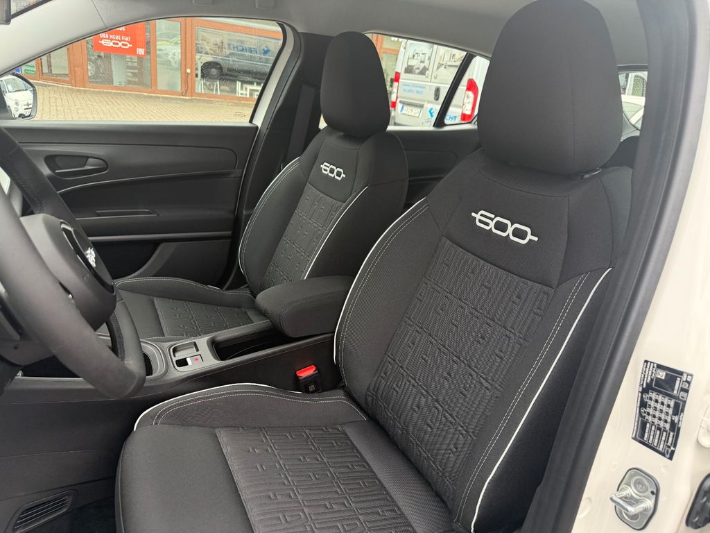 Fiat 600 2024